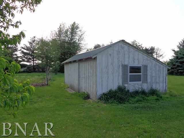 18333 Prairie Chapel Road Le Roy, IL 61752 - Photo 6 of 20