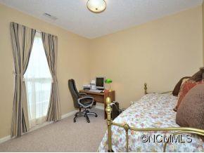 201 English Oak Road Fletcher, NC 28732 - Photo 14 of 19