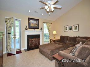 201 English Oak Road Fletcher, NC 28732 - Photo 6 of 19