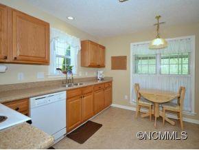 201 English Oak Road Fletcher, NC 28732 - Photo 9 of 19