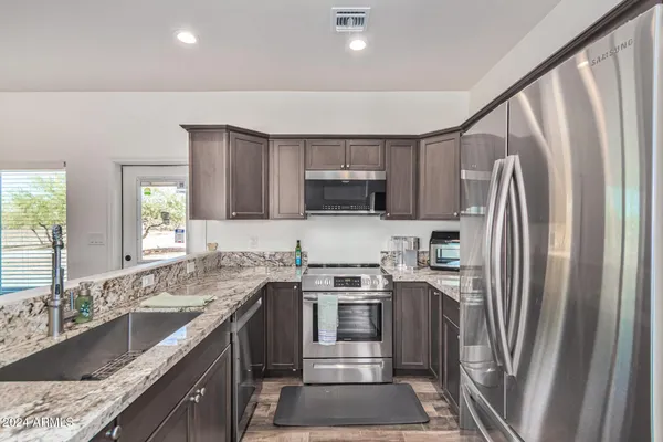 $2,500 | 15456 North Twin Lakes Drive, Tucson, AZ 85739