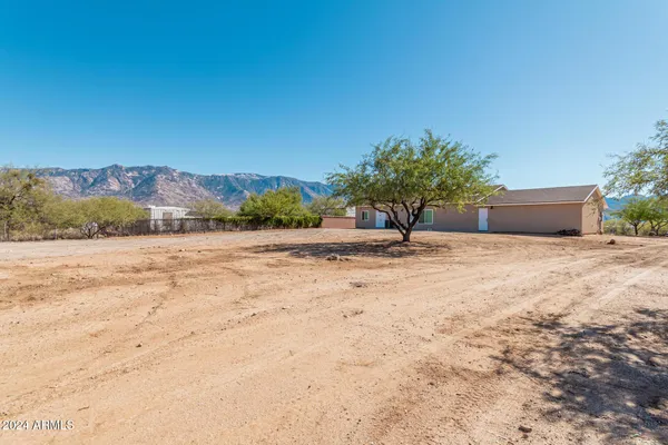 $2,500 | 15456 North Twin Lakes Drive, Tucson, AZ 85739