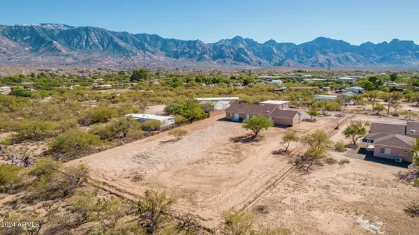 $2,500 | 15456 North Twin Lakes Drive, Tucson, AZ 85739