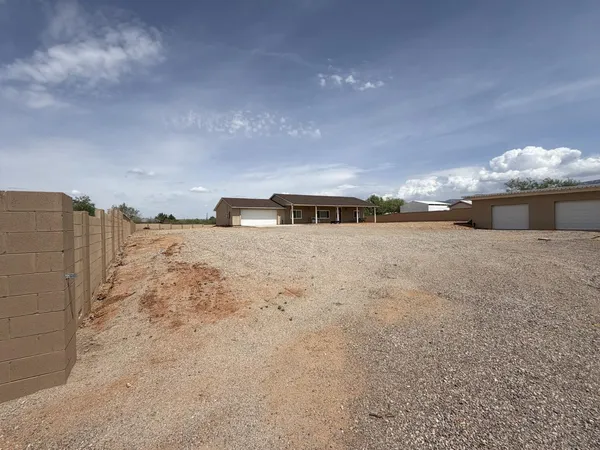 $2,500 | 15456 North Twin Lakes Drive, Tucson, AZ 85739