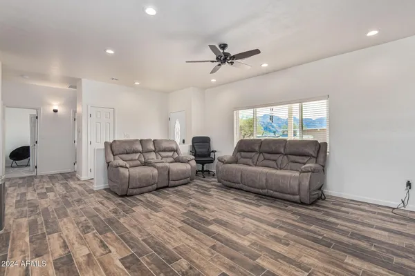 $2,500 | 15456 North Twin Lakes Drive, Tucson, AZ 85739