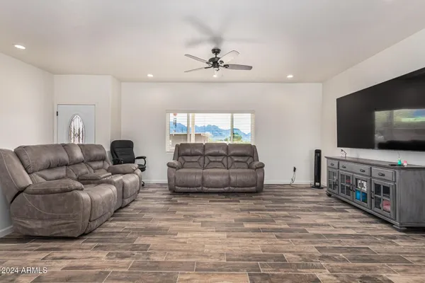 $2,500 | 15456 North Twin Lakes Drive, Tucson, AZ 85739