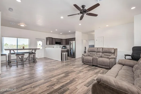 $2,500 | 15456 North Twin Lakes Drive, Tucson, AZ 85739