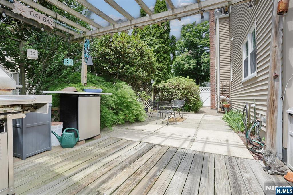 396 Burlington Road Paramus, NJ 07652 - Photo 35 of 46