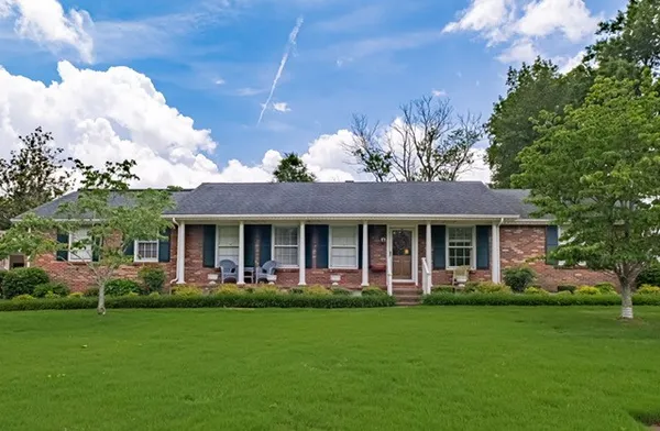 $349,900 | 301 Lannom Circle, Tullahoma, TN 37388