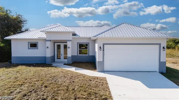 $299,900 | 510 Kingsbury Lane, Lehigh Acres, FL 33974