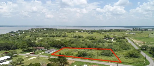 $30,000 | 528 South Vista Drive, Sandia, TX 78383