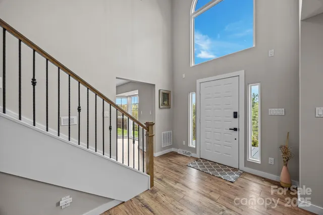 $825,000 | 235 Petersburg View Drive, Marshall, NC 28753