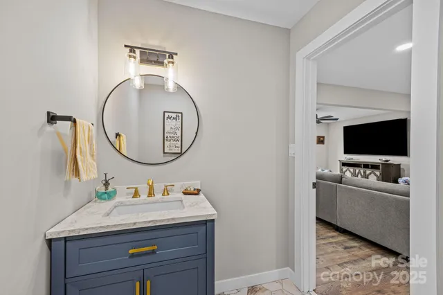 $825,000 | 235 Petersburg View Drive, Marshall, NC 28753