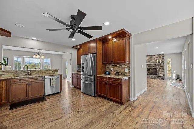 $825,000 | 235 Petersburg View Drive, Marshall, NC 28753