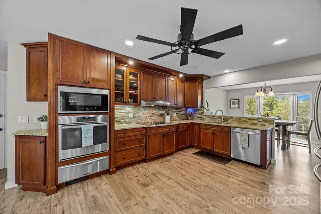 $825,000 | 235 Petersburg View Drive, Marshall, NC 28753