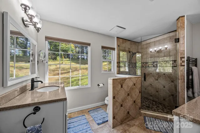 $825,000 | 235 Petersburg View Drive, Marshall, NC 28753