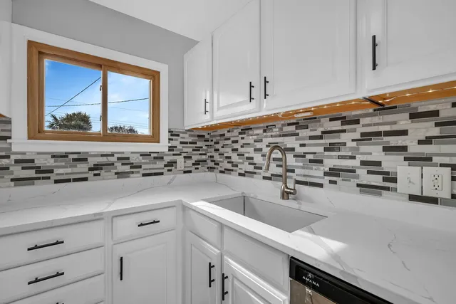 $289,900 | 423 Maple Drive, Morris, IL 60450