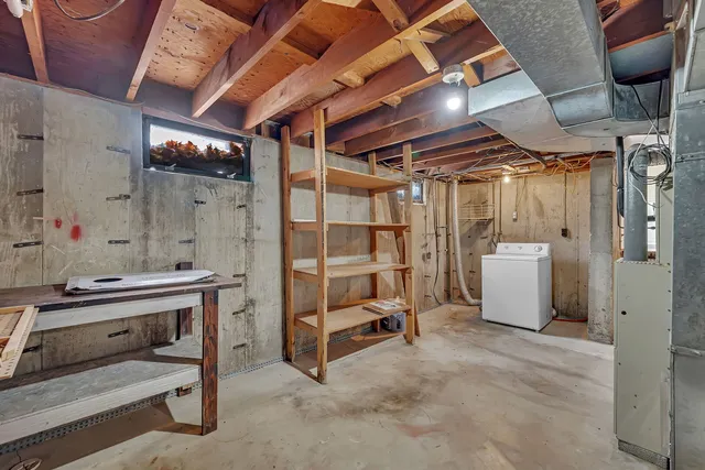 $289,900 | 423 Maple Drive, Morris, IL 60450