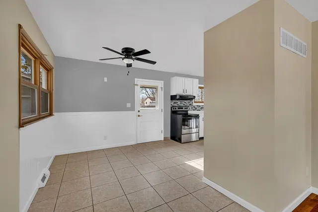 $289,900 | 423 Maple Drive, Morris, IL 60450