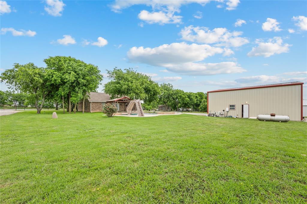 2030 County Road 4010 Decatur, TX 76234 - Photo 30 of 35