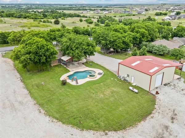 $399,900 | 2030 County Road 4010, Decatur, TX 76234