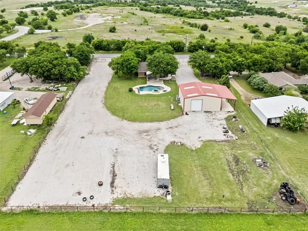 $399,900 | 2030 County Road 4010, Decatur, TX 76234