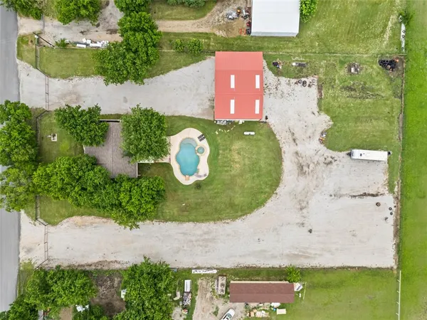 $399,900 | 2030 County Road 4010, Decatur, TX 76234