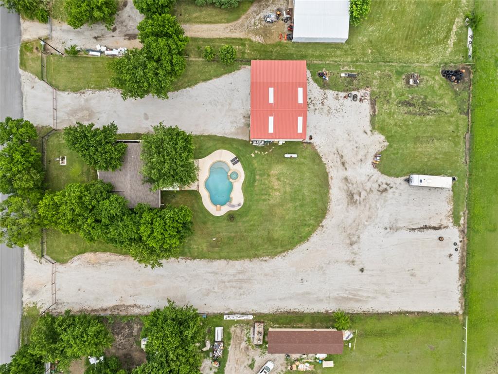 2030 County Road 4010 Decatur, TX 76234 - Photo 34 of 35