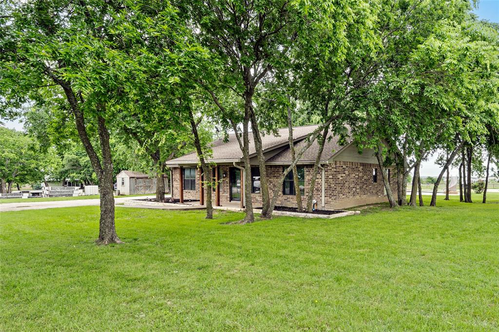 2030 County Road 4010 Decatur, TX 76234 - Photo 10 of 35