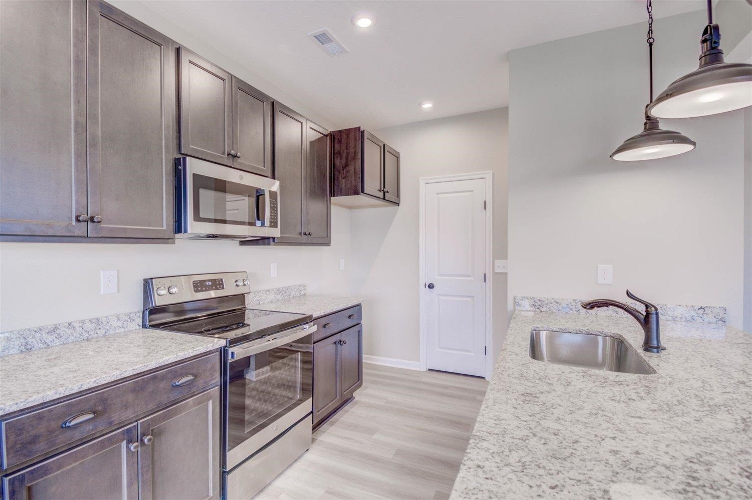 2230 Piazza Ridge, Unit 148A Covington, KY 41017 - Photo 2 of 36 Gallery Image 2