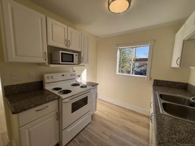 $250,000 | 12923 Mapleview Street, Unit 8, Lakeside, CA 92040