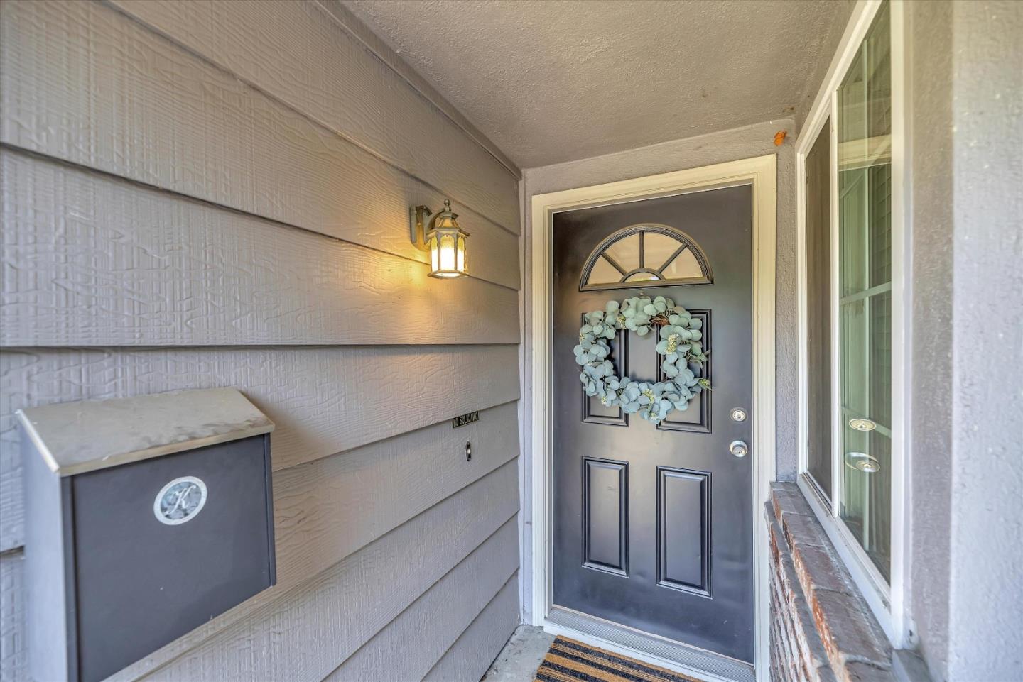 1391 3rd Street Gilroy, CA 95020 - Photo 5 of 40 a hallway with a elevator