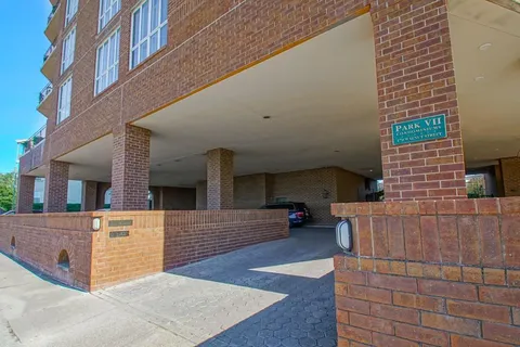 $750,000 | 170 Walnut Street, Unit 3C, New Orleans, LA 70118