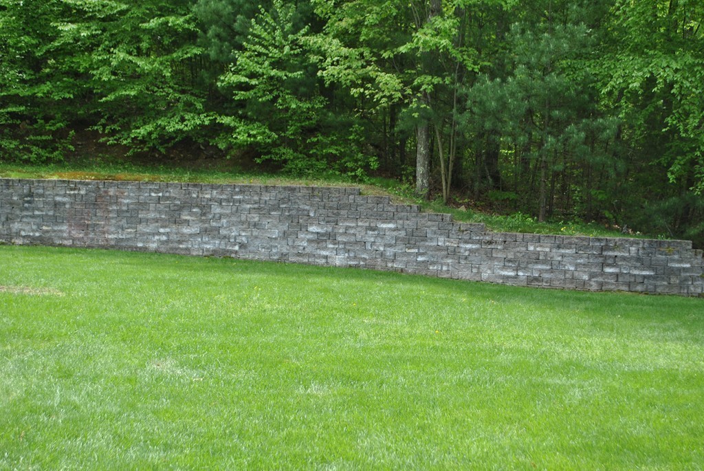 11 Miscoe Hill Road Upton, MA 01568 - Photo 4 of 25 Gallery Image 4