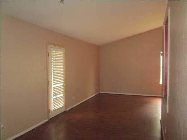121 Cambridge Road Summerville, SC 29486 - Photo 4 of 9 Additional Photo