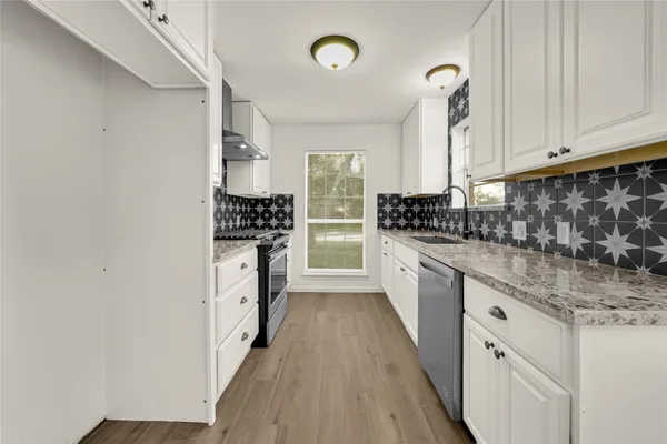 $1,750 | 5315 11th Street, Katy, TX 77493