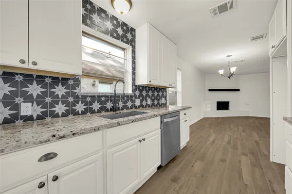 $1,750 | 5315 11th Street, Katy, TX 77493