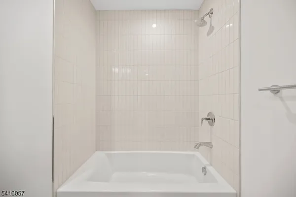 $3,700 | 1209 Littleton Road, Unit A, Morris Plains, NJ 07950