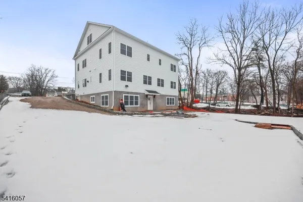 $3,700 | 1209 Littleton Road, Unit A, Morris Plains, NJ 07950