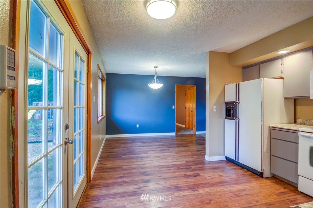 153 Estes Road Castle Rock, WA 98611 - Photo 5 of 26 Gallery Image 5