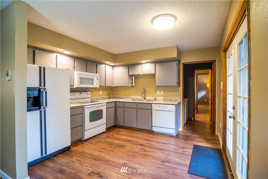 153 Estes Road Castle Rock, WA 98611 - Photo 6 of 26 Gallery Image 6