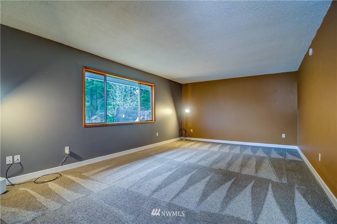 153 Estes Road Castle Rock, WA 98611 - Photo 8 of 26 Gallery Image 8