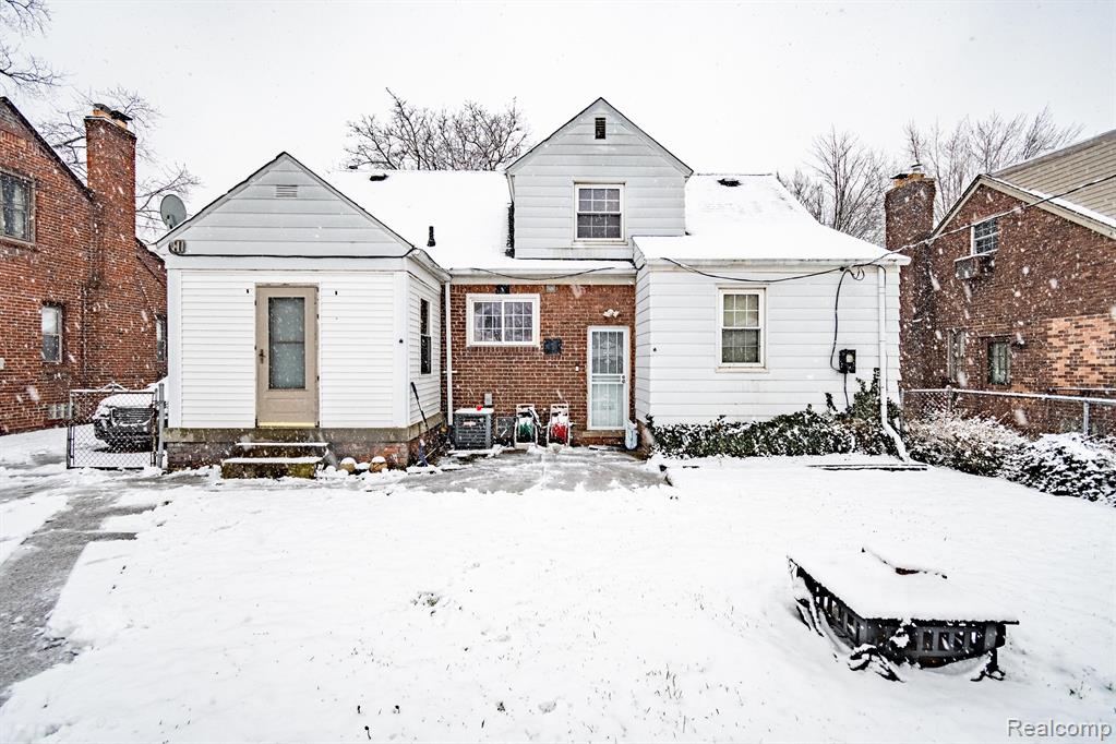 15337 Charles R Avenue Eastpointe, MI 48021 - Photo 32 of 36 Gallery Image 32