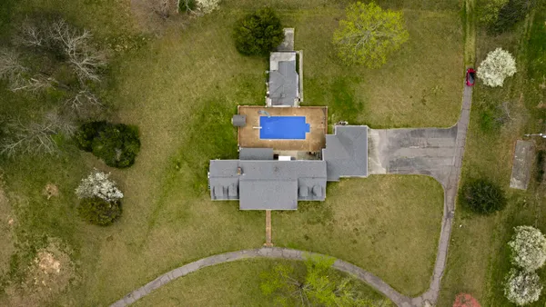 5300 Highway 31W, Portland, TN 37148