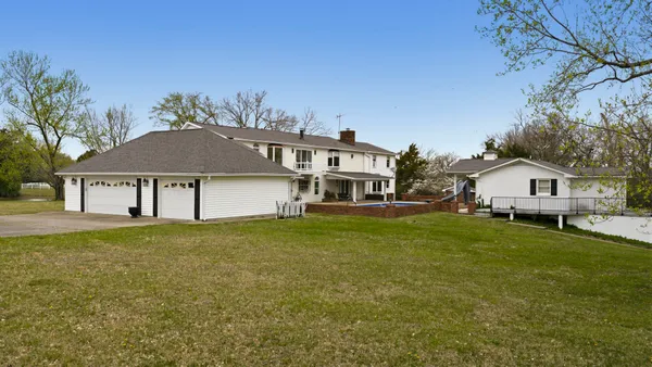5300 Highway 31W, Portland, TN 37148