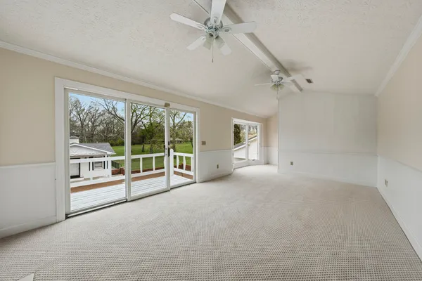 5300 Highway 31W, Portland, TN 37148