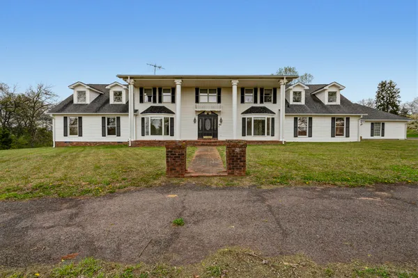 5300 Highway 31W, Portland, TN 37148
