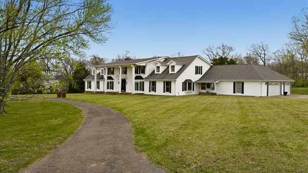 5300 Highway 31W, Portland, TN 37148