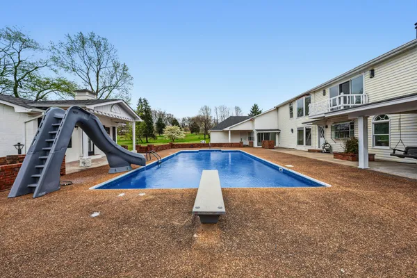 5300 Highway 31W, Portland, TN 37148