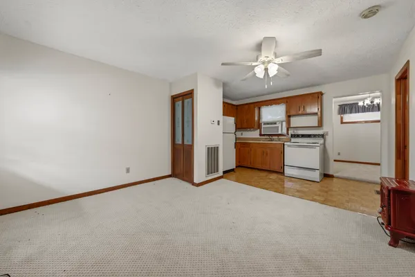 5300 Highway 31W, Portland, TN 37148